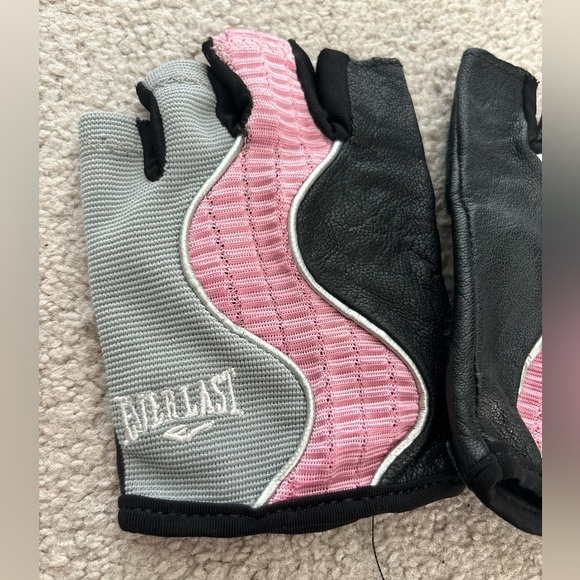 Everlast Workout Gloves - Picture 4 of 4